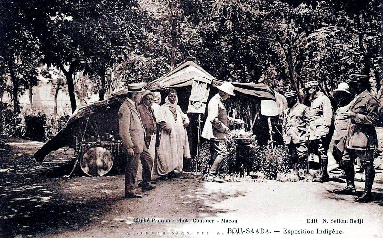 1252- Bou-Saada - Exposition indigene.jpg